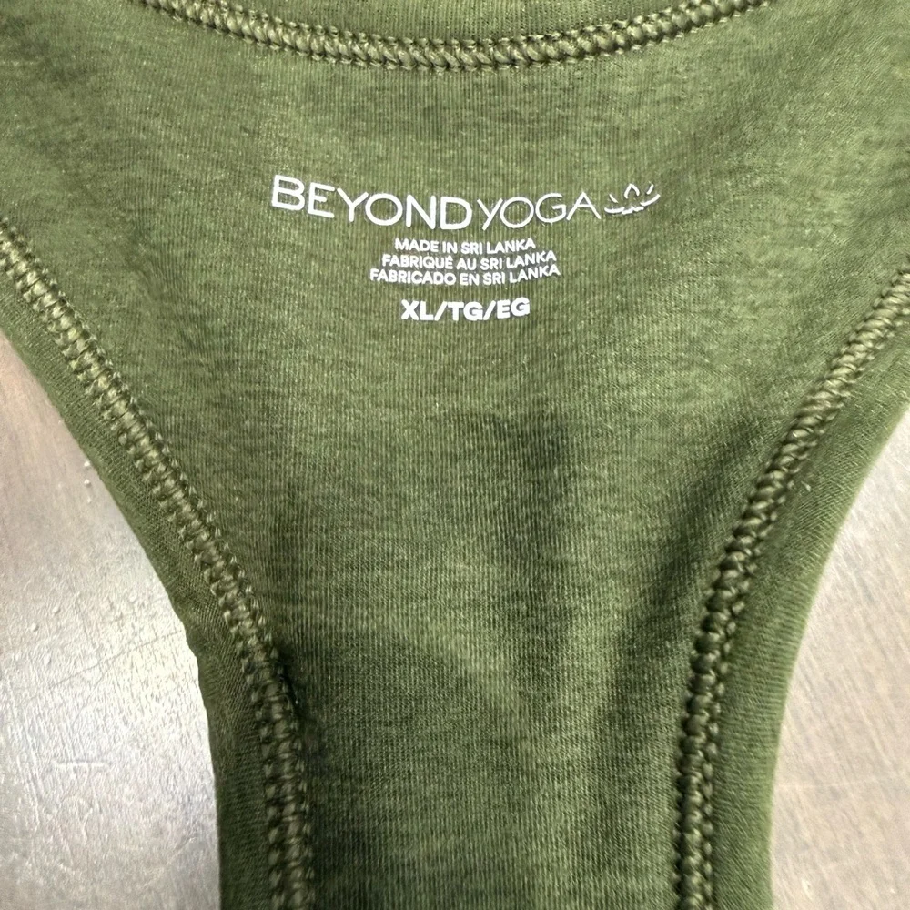 Beyond Yoga NEW Size Large Space Dye Racerback Sports Bra